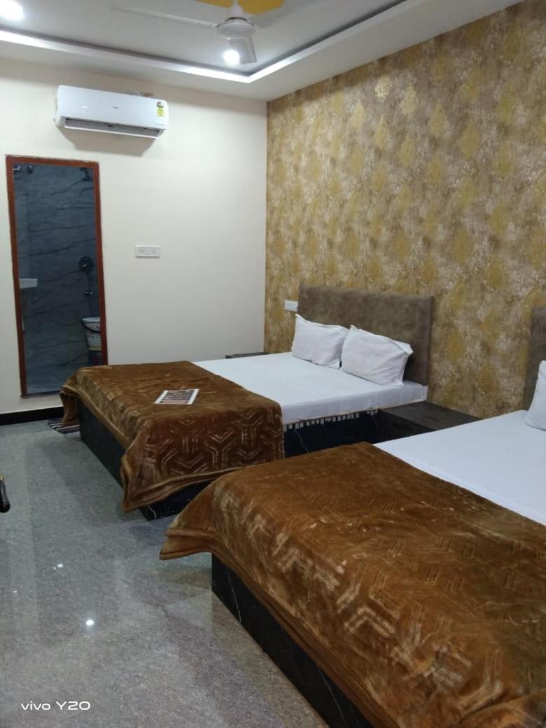 Hotel Somnath Inn Ujjain Eksteriør bilde