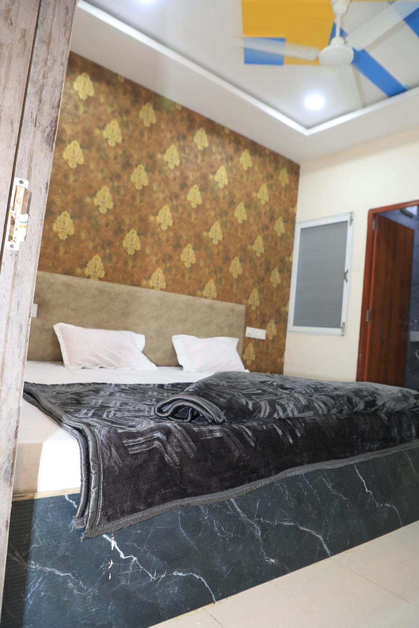 Hotel Somnath Inn Ujjain Rom bilde