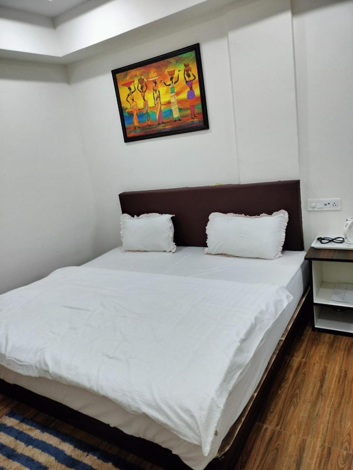 Hotel Somnath Inn Ujjain Eksteriør bilde
