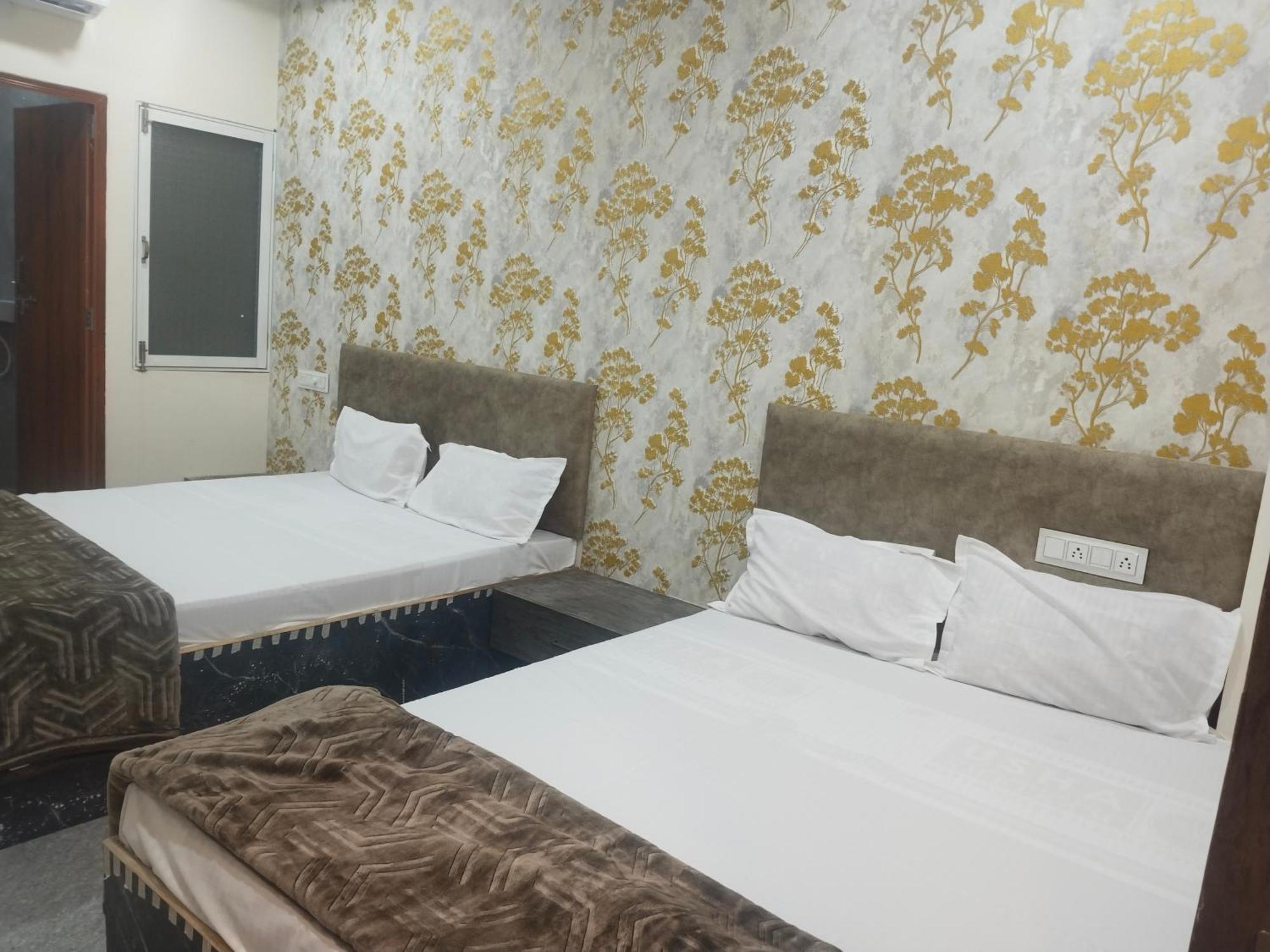 Hotel Somnath Inn Ujjain Eksteriør bilde